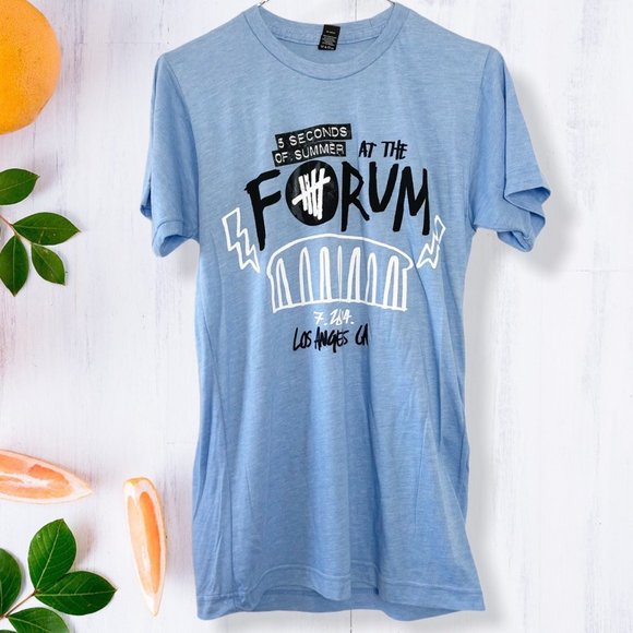 5SOS Blue 2014 Concert T-Shirt at the Forum - Size S - Picture 1 of 4
